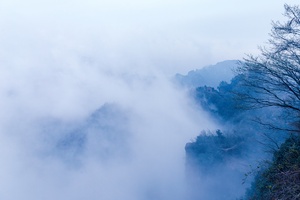 星德山云雾